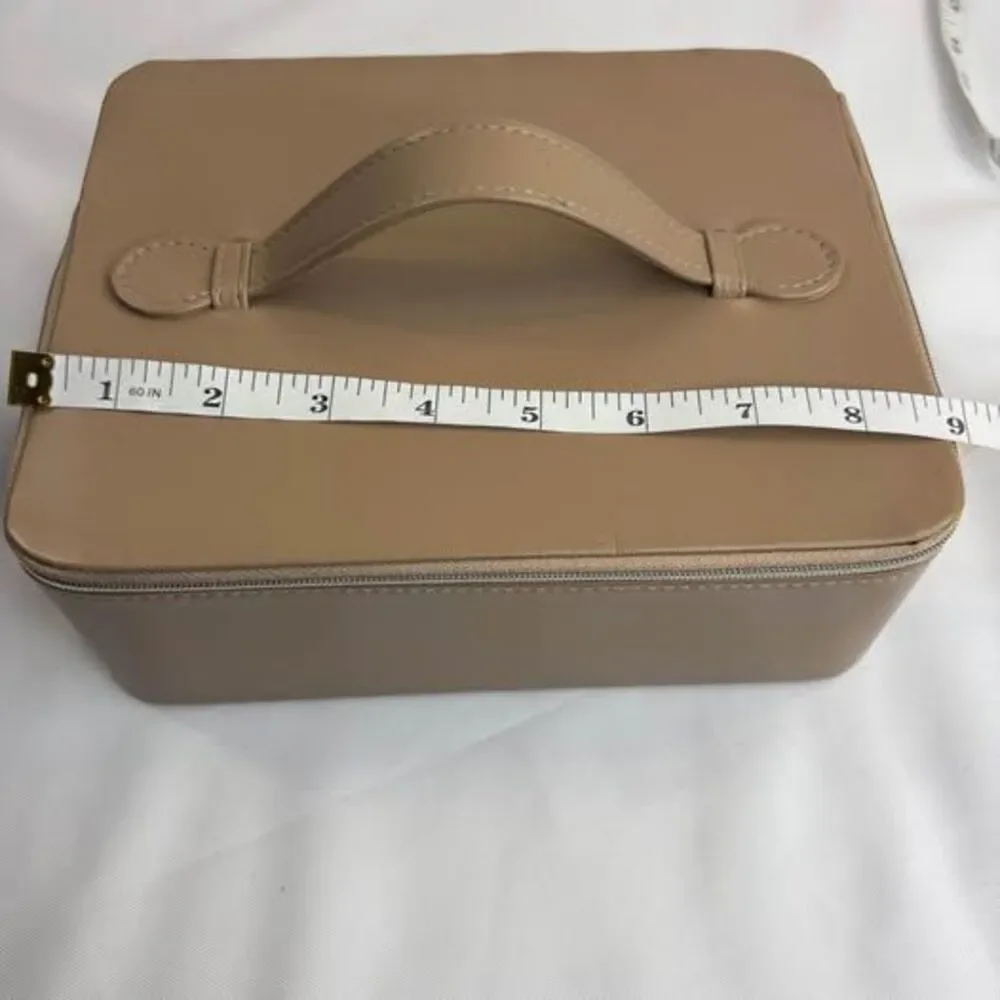 A New Day Travel Case Jewelry Makeup Organizer Tan Zippered Case